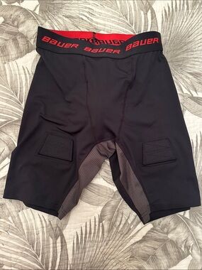 NEVER WORN Bauer Black Compression Hockey Shorts removable jock